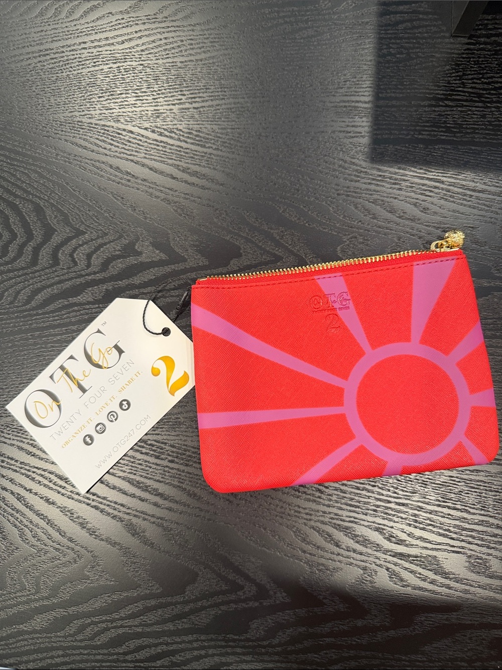 OTG247 Red & Pink Sunburst Zip Pouch